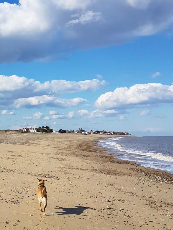 Regatta - A Lakeview Apartment In Thorpeness - Aldeburgh Coastal Cottages Bagian luar foto