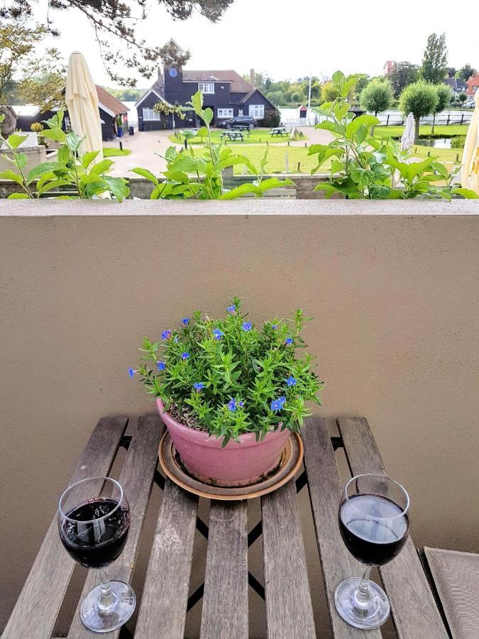 Regatta - A Lakeview Apartment In Thorpeness - Aldeburgh Coastal Cottages Bagian luar foto